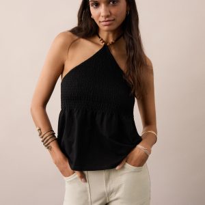 Denim shorts with pockets