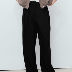 Wide leg pleated pants