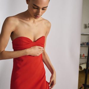 Strapless dress with sweetheart neckline