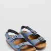 Buckle leather sandals