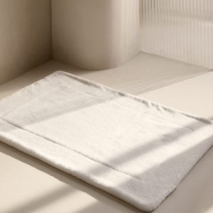 Extra-soft cotton bath mat