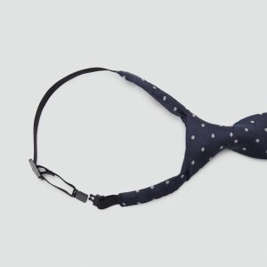 Polka-dot patterned tie