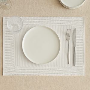 Cotton placemats with geometric pattern
