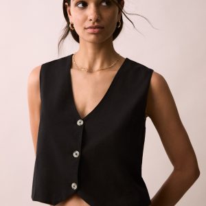 Linen vest with buttons