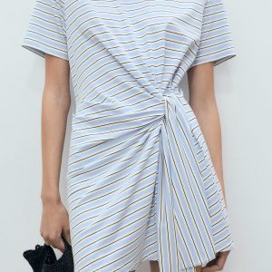 Short striped dress with knot