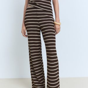 Knitted pants with geometric print