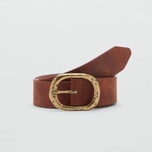 Textured belt with buckle