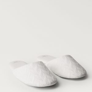 Embroidered cotton slippers