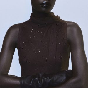 Shiny top with foulard